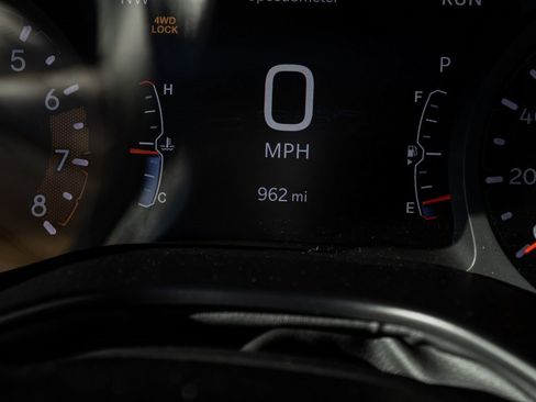 Used 2026 Jeep Compass Limited image 18