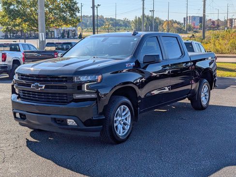 Used 2022 Chevrolet Silverado 1500 RST w/ Convenience Package II image 2