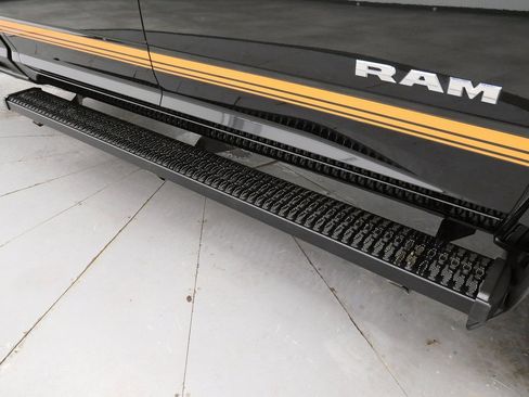 Used 2022 RAM 2500 Laramie image 40