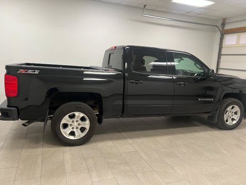 Used 2017 Chevrolet Silverado 1500 LT w/ All Star Edition AWD/4WD image 6