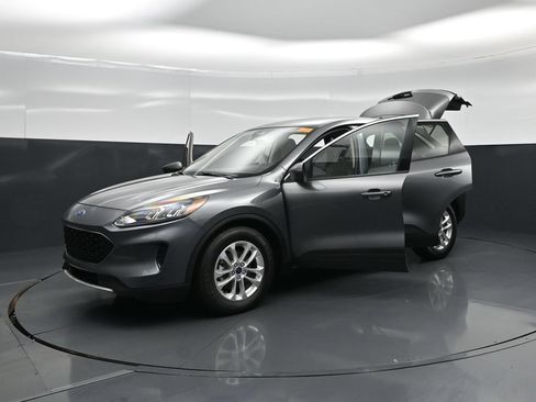 Used 2022 Ford Escape SE FWD image 24
