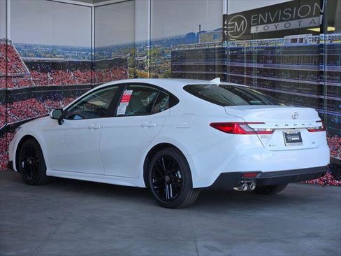 Used 2026 Toyota Camry SE FWD image 6