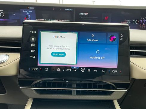 Certified 2025 Lincoln Nautilus Premier image 24