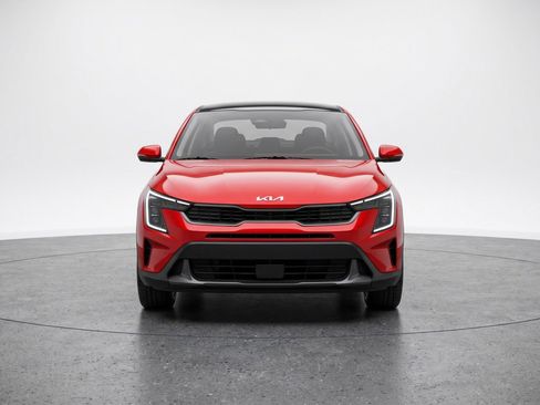 Used 2025 Kia K4 FWD image 2