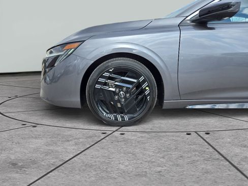 New 2026 Nissan Sentra SR w/ SR Premium Package FWD image 38