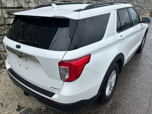 Used 2023 Ford Explorer XLT w/ Equipment Group 202A AWD/4WD image 5