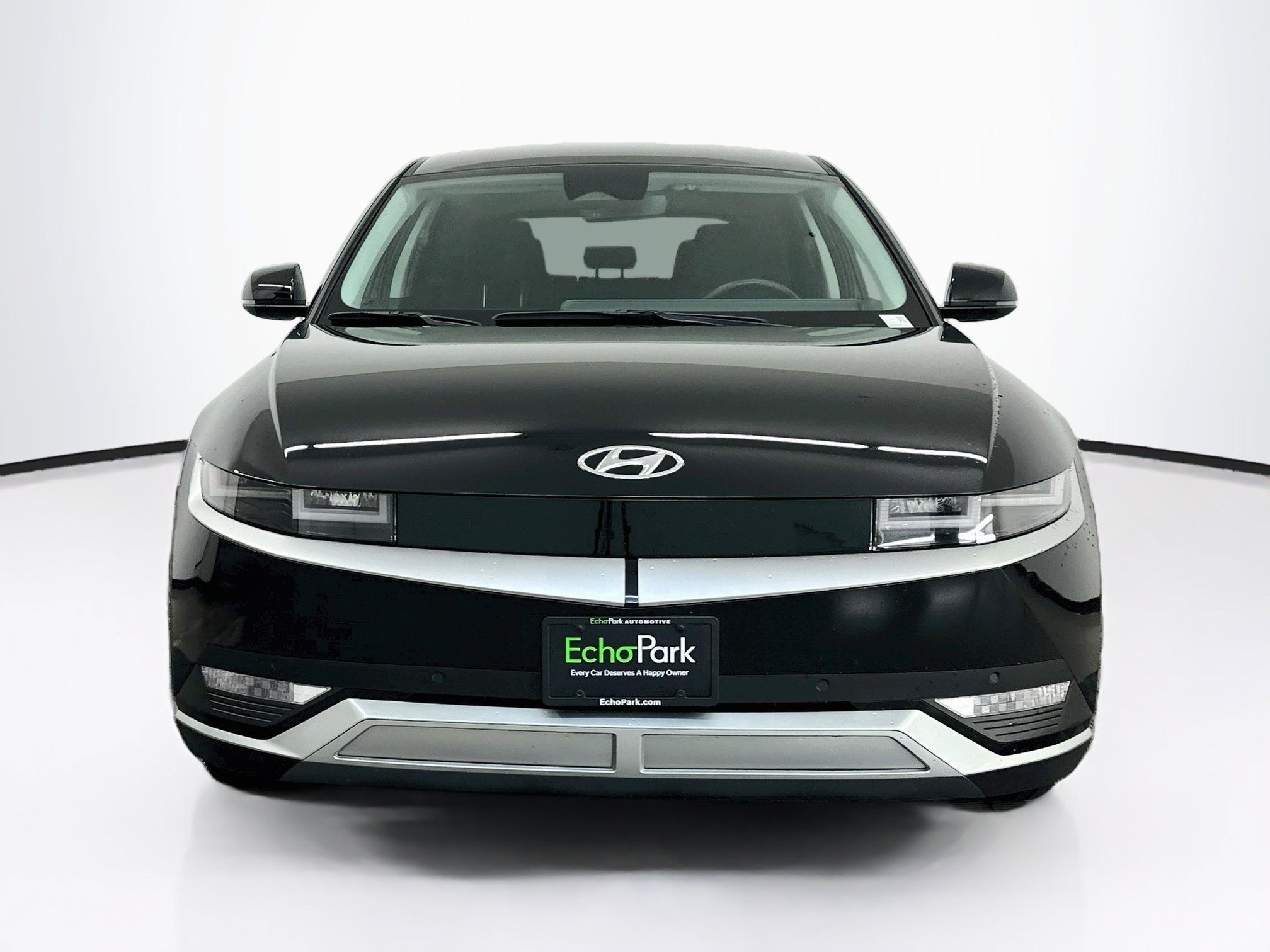 Used 2024 Hyundai Ioniq 5 SEL AWD/4WD image 2