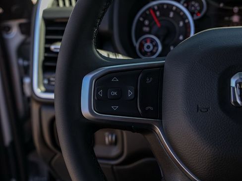 New 2026 RAM 2500 Big Horn AWD/4WD image 25