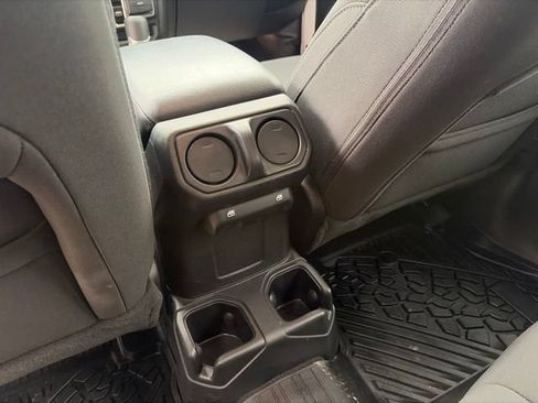 Used 2022 Jeep Wrangler Unlimited Sport AWD/4WD image 27