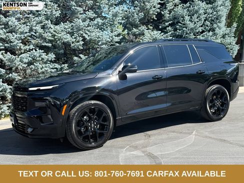 Used 2026 Chevrolet Traverse RS w/ LPO, Floor Liner Package AWD/4WD image 1