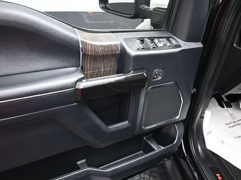 Used 2020 Ford F250 Lariat w/ Lariat Ultimate Package AWD/4WD image 28