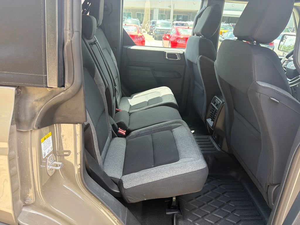 Used 2025 Ford Bronco 4-Door AWD/4WD image 29