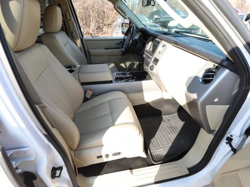 Used 2016 Ford Expedition Limited image 12