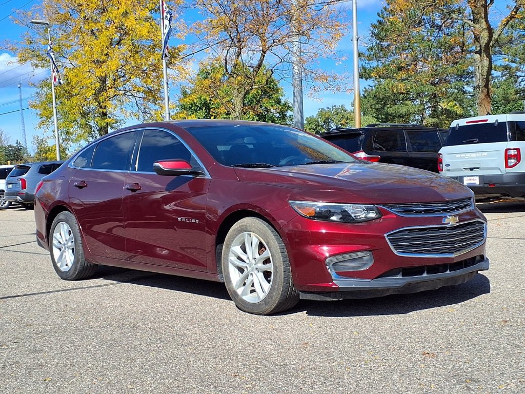 Used 2016 Chevrolet Malibu LT FWD image 3
