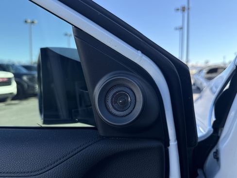 Used 2020 Honda CR-V Touring image 17