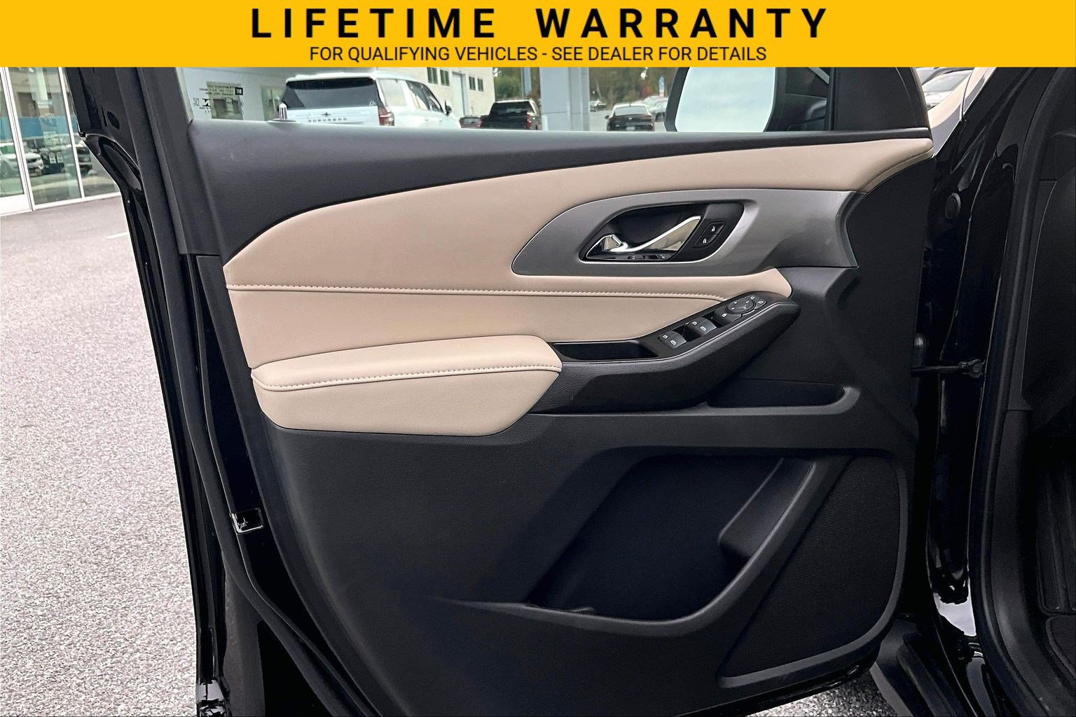 Certified 2022 Chevrolet Traverse LS FWD image 19