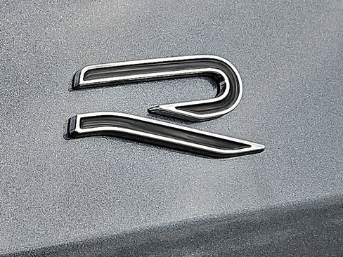 New 2026 Volkswagen Tiguan SE R-Line image 19