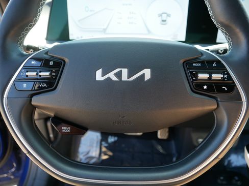 Used 2024 Kia EV6 GT-Line AWD/4WD image 24
