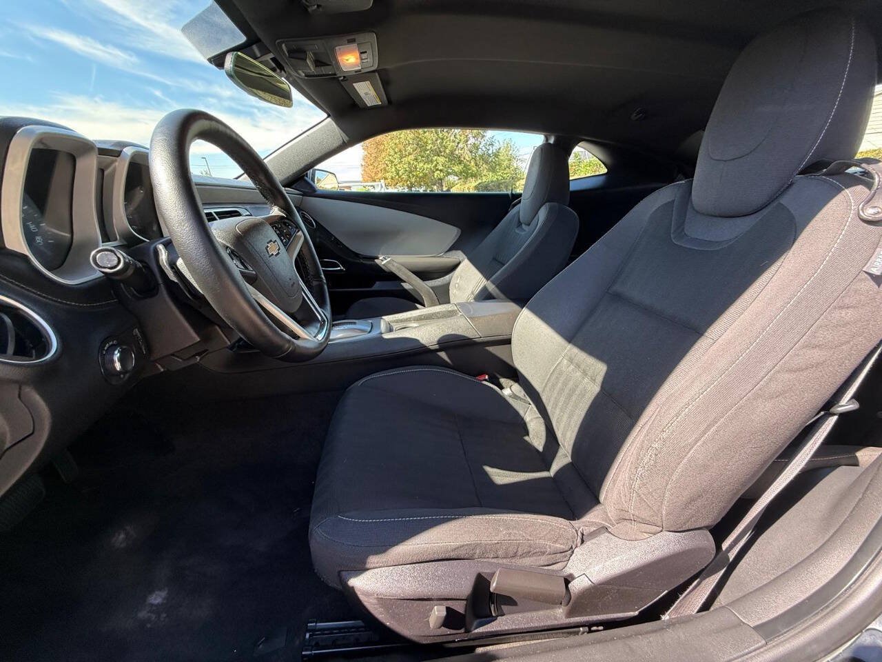 Used 2015 Chevrolet Camaro LS RWD image 10