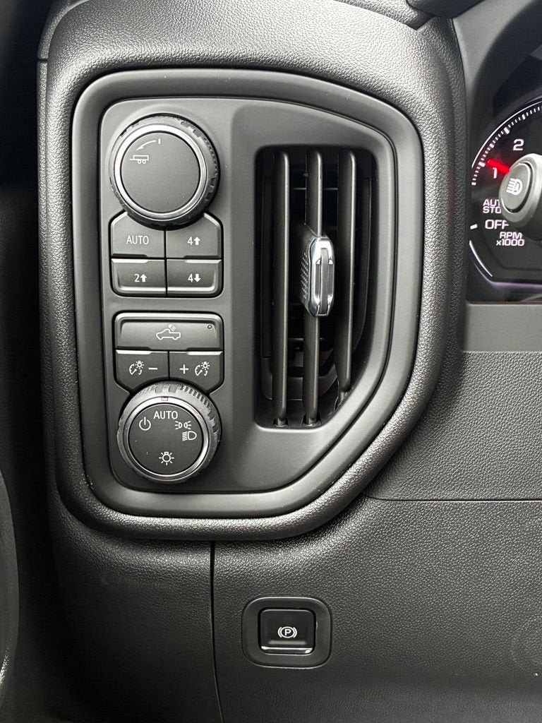 New 2026 Chevrolet Silverado 1500 Custom Trail Boss AWD/4WD image 6