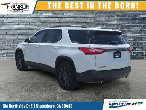 Used 2021 Chevrolet Traverse RS FWD image 3