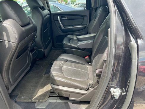 Used 2012 GMC Acadia SLT w/ LPO, 'HIT The Road' Package AWD/4WD image 8