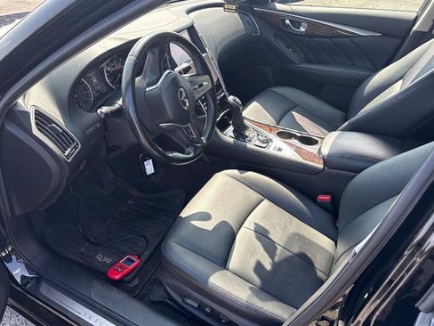 Used 2018 INFINITI Q50 Luxe w/ Essential Package (3.0T Luxe) AWD/4WD image 5