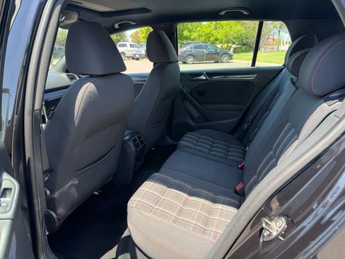 Used 2011 Volkswagen GTI 4-Door FWD image 11