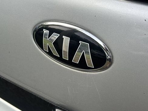 Used 2015 Kia Soul ! FWD image 10