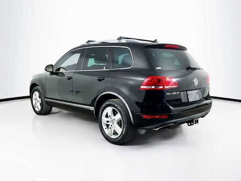 Used 2013 Volkswagen Touareg TDI AWD/4WD image 4