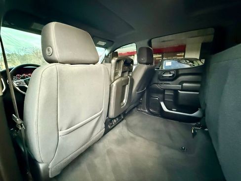 Used 2021 Chevrolet Silverado 1500 LT image 27