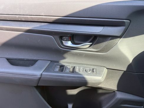Used 2025 Honda CR-V LX image 11
