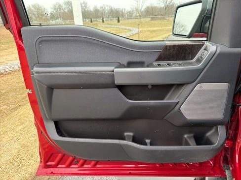 Used 2022 Ford F150 Lariat image 23