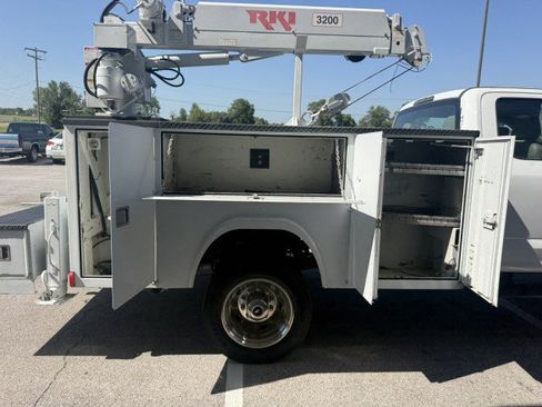 Used 2017 Ford F450 XL w/ Power Equipment Group AWD/4WD image 12