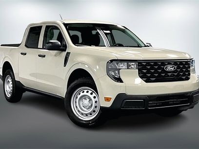 New 2025 Ford Maverick XL w/ Equipment Group 102A