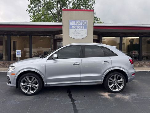 Used 2018 Audi Q3 2.0T Premium w/ Convenience Package FWD image 1