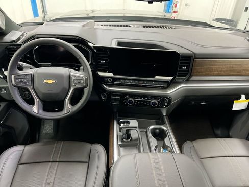 New 2026 Chevrolet Silverado 1500 High Country w/ Technology Package AWD/4WD image 10