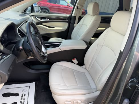 Used 2023 Buick Enclave Essence w/ Experience Buick Package AWD/4WD image 10