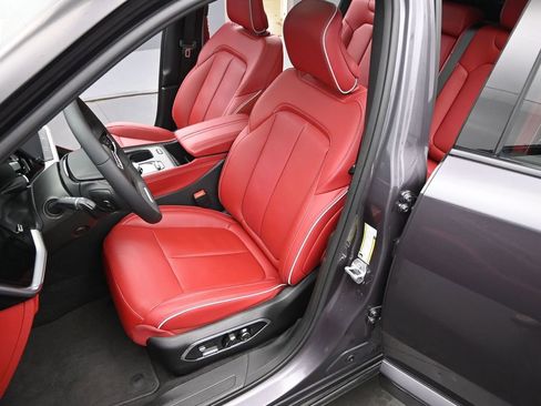 Used 2024 Jeep Wagoneer Launch Edition image 11