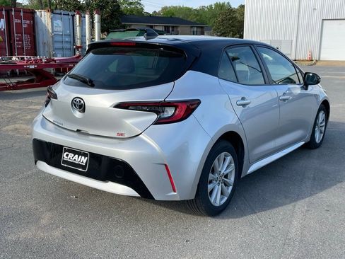 Used 2023 Toyota Corolla SE w/ SE Premium Package FWD image 8