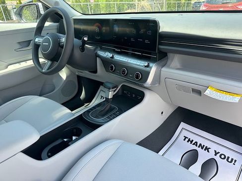 New 2026 Hyundai Kona SE image 14