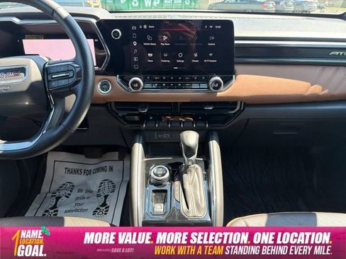 Used 2024 GMC Canyon AT4 w/ AT4 Premium Package AWD/4WD image 15