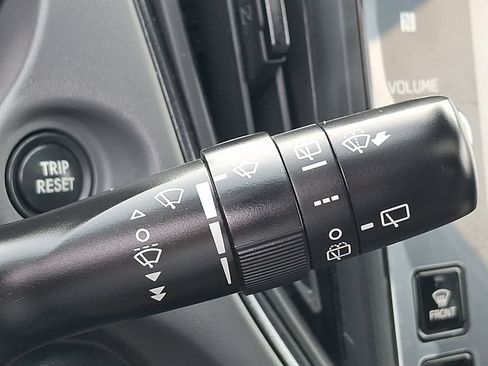 Used 2025 Subaru Crosstrek 2.5i Sport AWD/4WD image 26