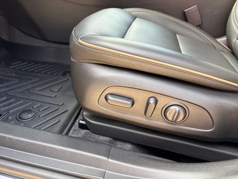 Used 2025 Buick Envista Avenir FWD image 43