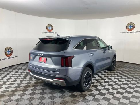 Certified 2024 Kia Sorento S image 20