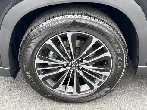 New 2026 Toyota Grand Highlander AWD Hybrid image 5