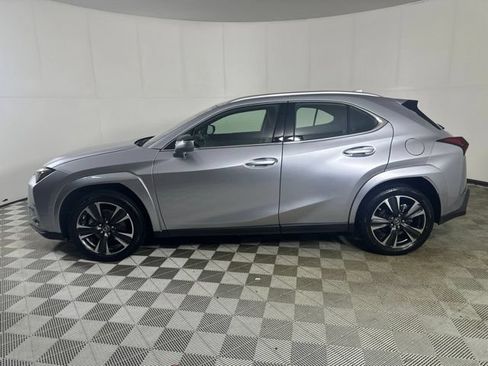 Used 2024 Lexus UX 250h AWD w/ Premium Package image 4