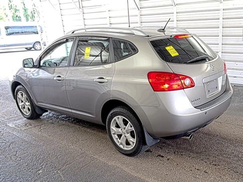 Used 2008 Nissan Rogue SL w/ Premium Pkg FWD image 2