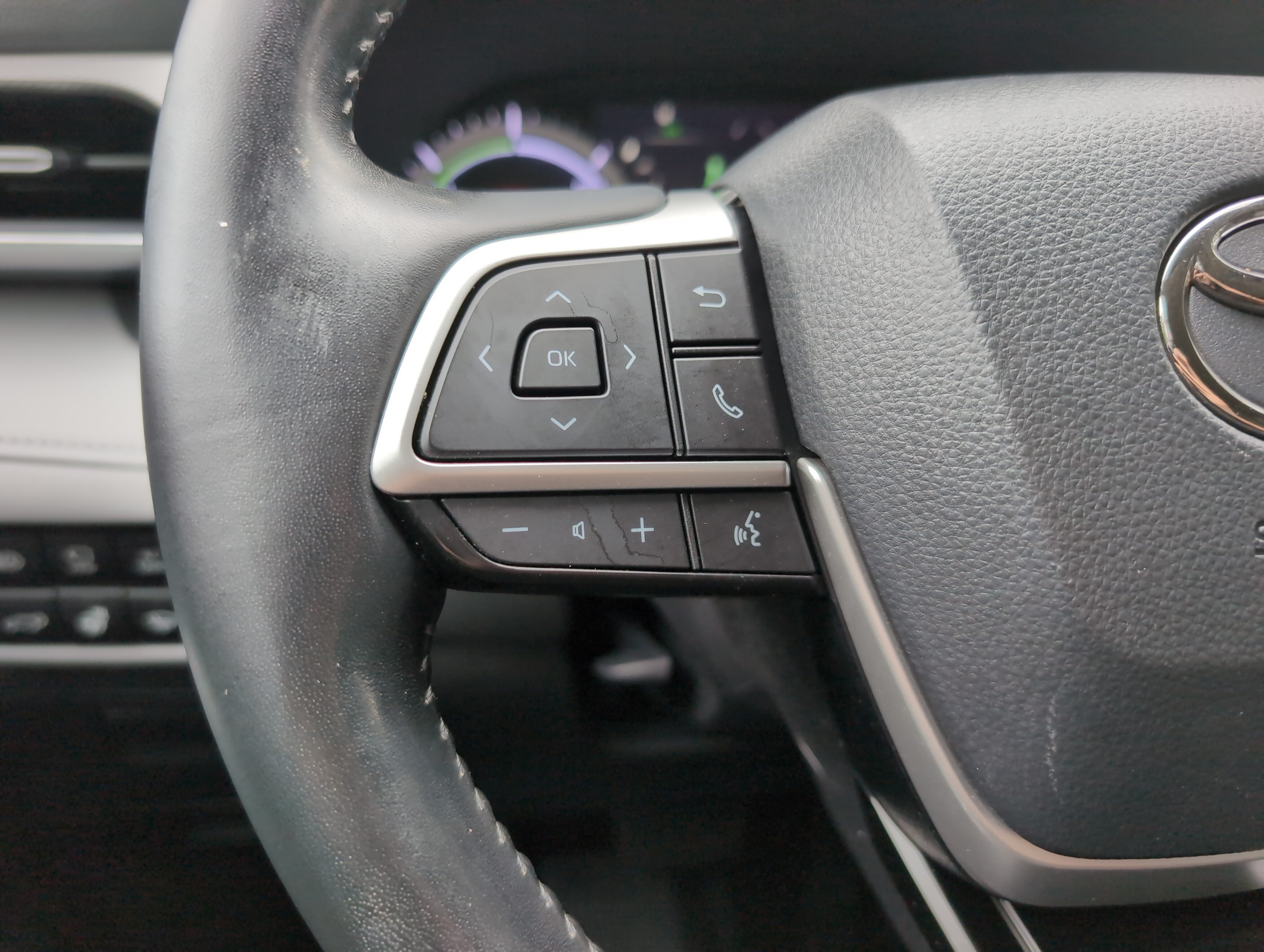 Used 2022 Toyota Highlander Platinum FWD image 19