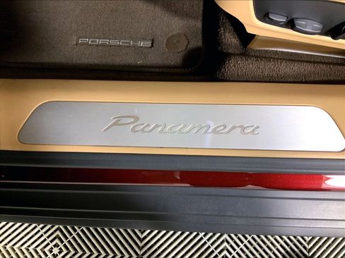 Certified 2022 Porsche Panamera RWD image 23